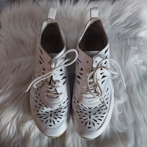 Nike Air Max Thea Joli 725118-100 Women's White Sneaker Shoes Size US 9 - Picture 3 of 10